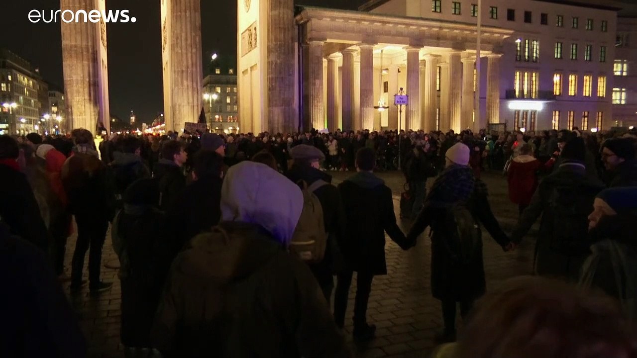 'In diesem Land ohne Angst leben' - Mahnwachen für die Opfer von Hanau