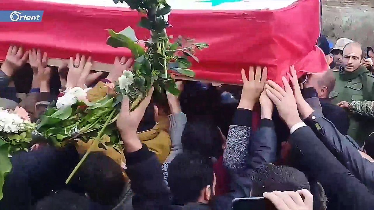 غناء ومواويل خلال تشييع ضباط برتبة رائد من ميليشيا أسد بحماة