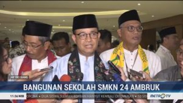 Anies Minta Cek Penyebab Atap Bangunan SMKN 24 Jakarta Ambruk