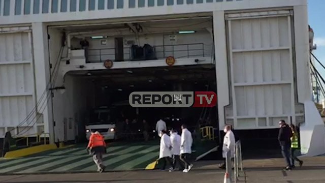 Report TV - Koronavirusi prek Italinë, si u kontrolluan pasagjerët nga Bari sot në portin e Durrësit