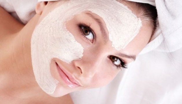 وصفة دقيق الأرز لتفتيح البشرة: خطوات بسيطة والنتيجة مذهلة