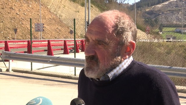 Agencia Vasca del Agua explica labor helicóptero en vertedero Zaldibar