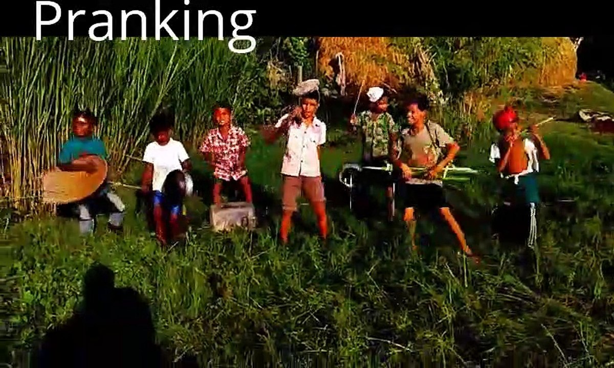 Bangla funny song 2016 Bangladeshi village FUNNY[480]