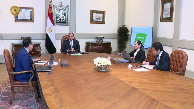 نشاط مكثف.. السيسى يعقد لقاءات مع رئيس الوزراء ووزيرة البيئة ورئيس الهيئة الهندسية للقوات المسلحة