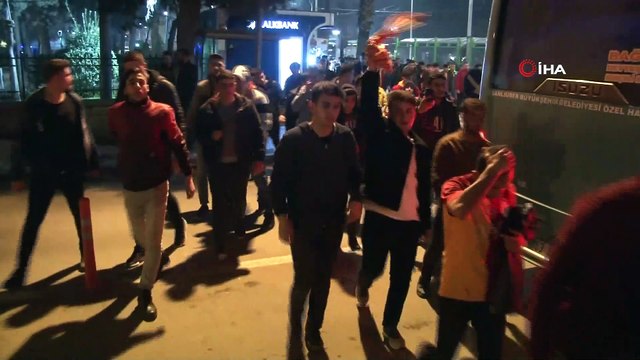 Şanlıurfalılar Galatasaray galibiyetini davul-zurna ile kutladı