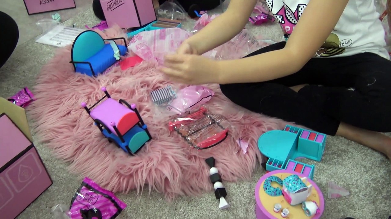 LOL Surpresa Bonecas - Lol a Casa Mansão das Bonecas Lol Surpresa com Sophia, Isabella e Alice Parte 2