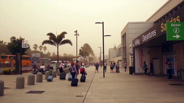 Tempestade de areia e incêndio nas Ilhas Canárias