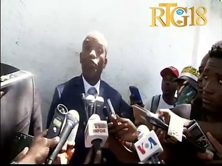 Yannick Joseph ak plizyè kolèg li, akonpaye avoka yo rankontre ak komisyon fasilitasyon PNH la.