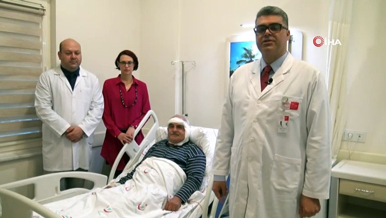 Yüzünden 5 Santimetrelik Tümör Çıkarıldı
