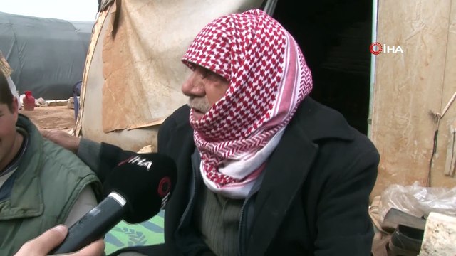 - Savaş mağduru engelli Eyüp, kampta dedesinin yardımıyla hayata tutunuyor- Suriye’deki savaştan kaçan aileler, yol kenarında kurdukları çadırlarda yaşam mücadelesi veriyor