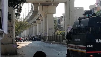 Violence erupts once more on streets of Maujpur