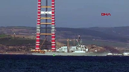 ABD gemisi Canakkale Bogazında