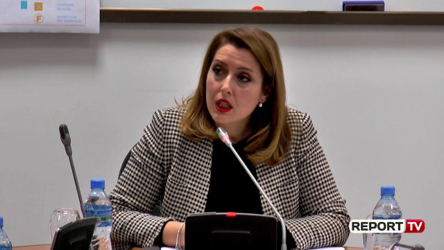 Report TV - Manastirliu: Nuk ka asnjë rast me koronavirus në Shqipëri, jo vend për panik