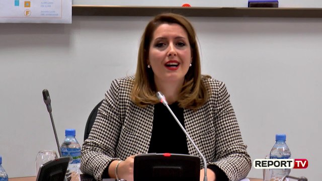 Report TV - Manastirliu: Nuk ka asnjë rast me koronavirus në Shqipëri, jo vend për panik