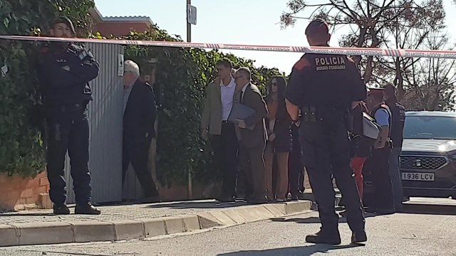 Peral y López llegan a la casa donde presuntamente se produjo el crimen