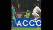 PSG keeper's clearance flies into his own net