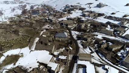 Deprem bölgesi havadan görüntülendi