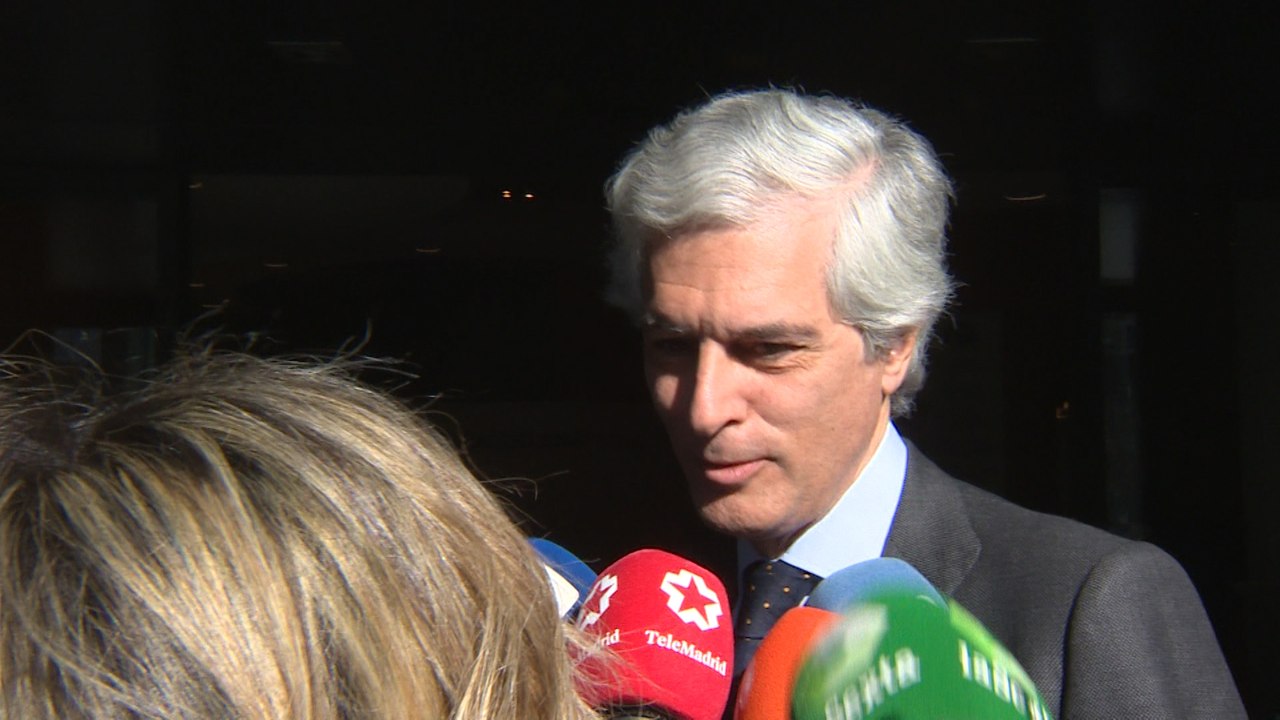 Suárez ve "buena noticia" que Iturgaiz regrese a política