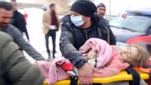 Başkale'deki depremde eşini ve çocuklarını kaybeden Nebahat Furat'ın feryadı yürekleri dağladı