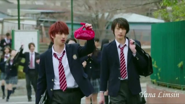 Красавчики школы влюбились в соседку по комнате Клип к дораме Соседи по комнате 2019