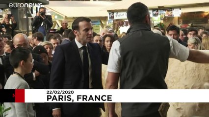 Macron, Paris Tarım ve Hayvancılık Fuarı'nda çiftçilerle buluştu