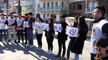 Gürcistan'da Hocalı Katliamı'nın 28. yılı dolayısıyla yürüyüş düzenlendi
