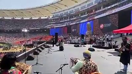 Geeta Rabari  namaste Stamp ki khuch zalkiya