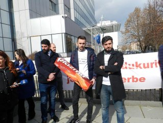 Kosova'da Sırp ürünlerine yüzde 100'lük gümrük vergisi protestosu