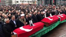 Almanya’da Öldürülen Türk Vatandaşları İçin Cenaze Töreni Düzenlendi
