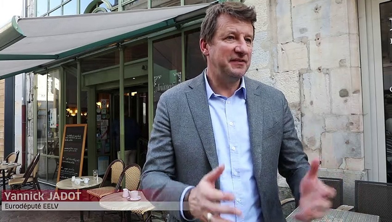 Besançon, l’eurodéputé Yannick Jadot (EELV) est venu soutenir Anne Vignot