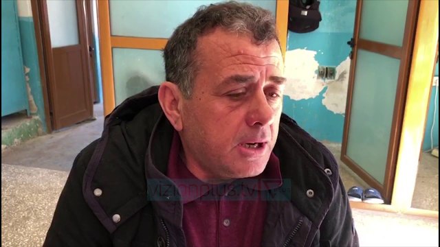 Naftëtarët vijojnë grevën e urisë - News, Lajme - Vizion Plus