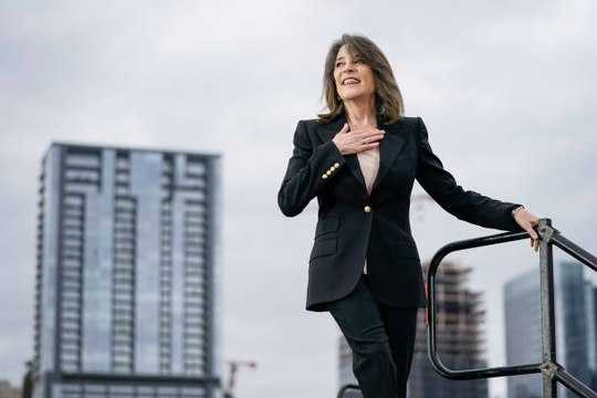 Marianne Williamson Endorses Bernie Sanders as 2020 Democratic Nominee