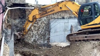 İnşattaki temel kayması nedeni ile 2 bina mühürlendi