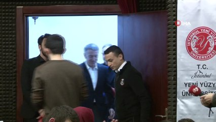 Ahmet Ağaoğlu, öğrencilerle bir araya geldi