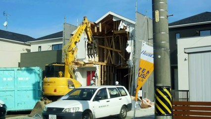 3 Houses in One Year on this Block in Japan!