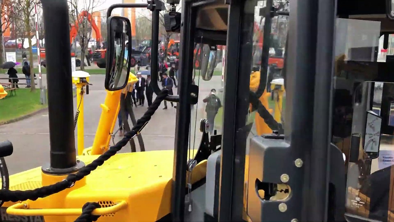 Dressta TD 15 Dozer Info At Bauma 2019