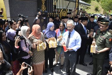 KFC yesterday, McD today! Agong at the palace gates