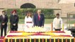 Trump pays homage to Mahatma Gandhi at Rajghat | Donald Trump | Mahatma Gandhi | Oneindia Kannada