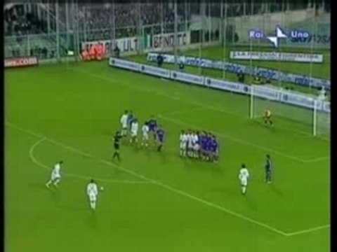 Cristiano Lucarelli, superbe coup-franc