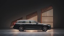 The refreshed Volvo V90 Recharge Design