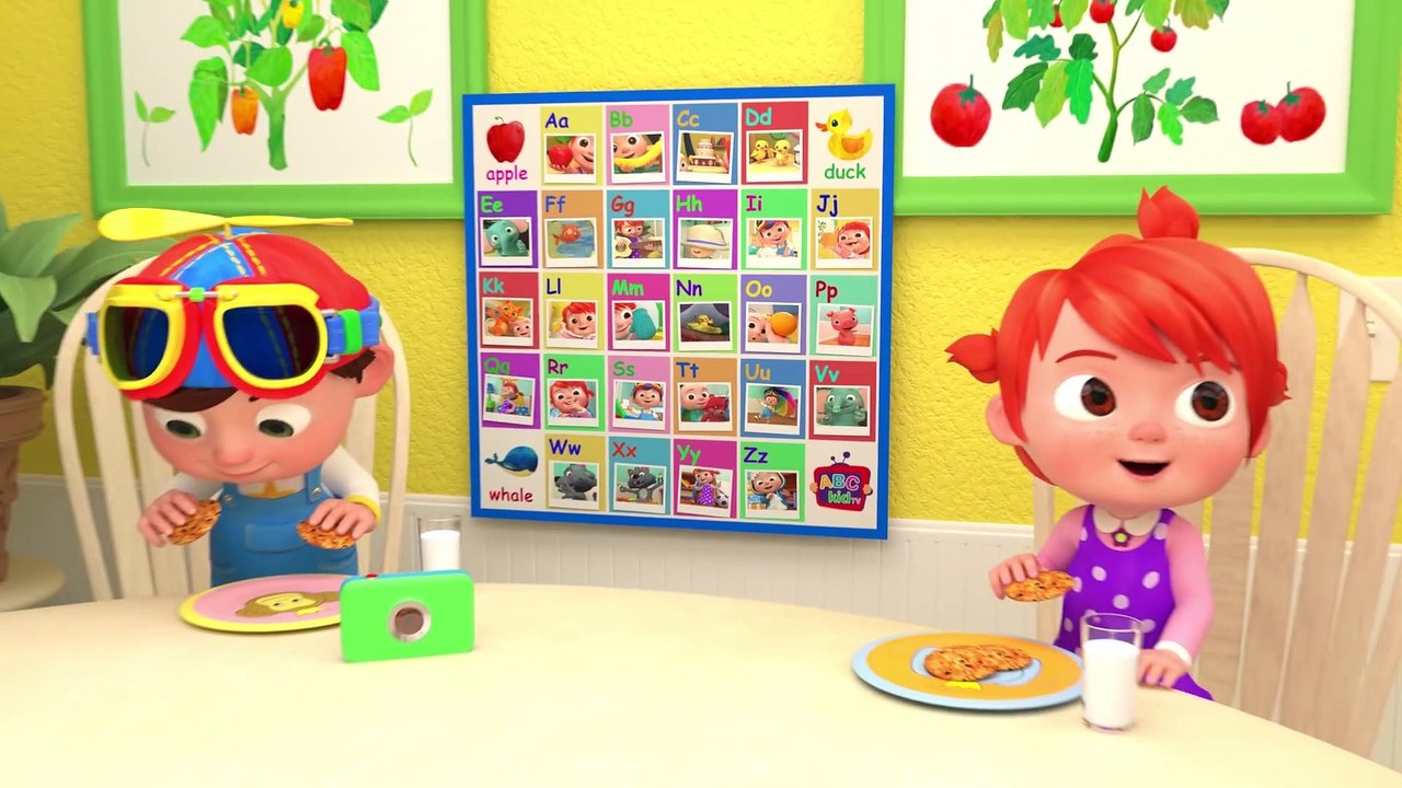 Numbers Song with Little Chicks + More Nursery Rhymes & Kids Songs - CoComelon