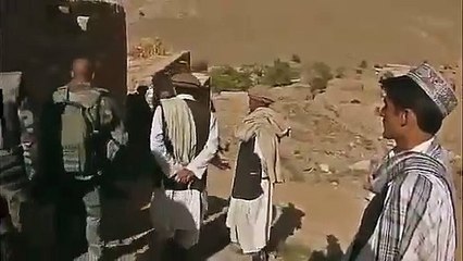 Girdikleri evde Türk bayrağını gören Fransız askerler şaşkına döndü