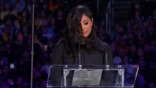 Emotiva despedida a Kobe Bryant en el Staples Center