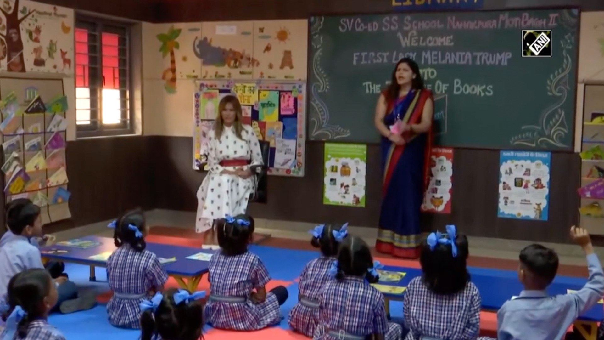 ⁣Melania Trump interacts with school children! | Donald Trump | Melania Trump | Oneindia Kannada