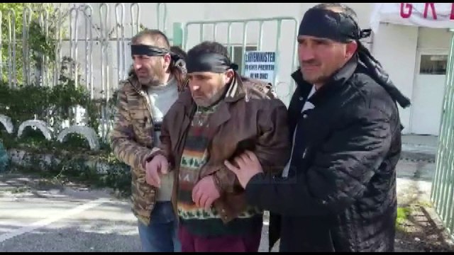 Greva në Ballsh/ Përkeqësohet gjendja e naftëtarëve, një prej tyre dërgohen me urgjencë në spital