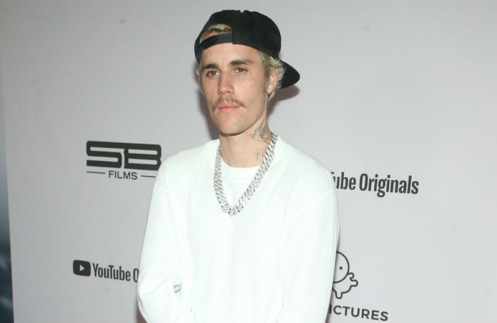 Justin Bieber beats Elvis Presley's US chart record