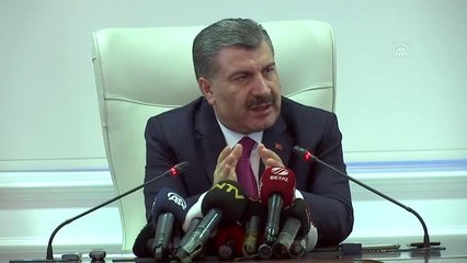 Bakan Koca: "3-4 gün önce virüs şüphesi olan bir kişinin bulunduğu uçağı Türkiye'ye indirmedik"