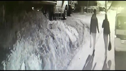 30 adresten 33 su saati çaldıkları öne sürülen amca yeğen yakalandı