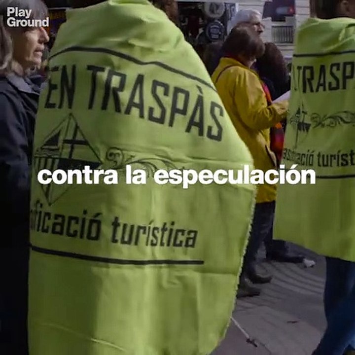 Una ciudad contra el turismo masivo. Ocupación en las Ramblas de Barcelona.