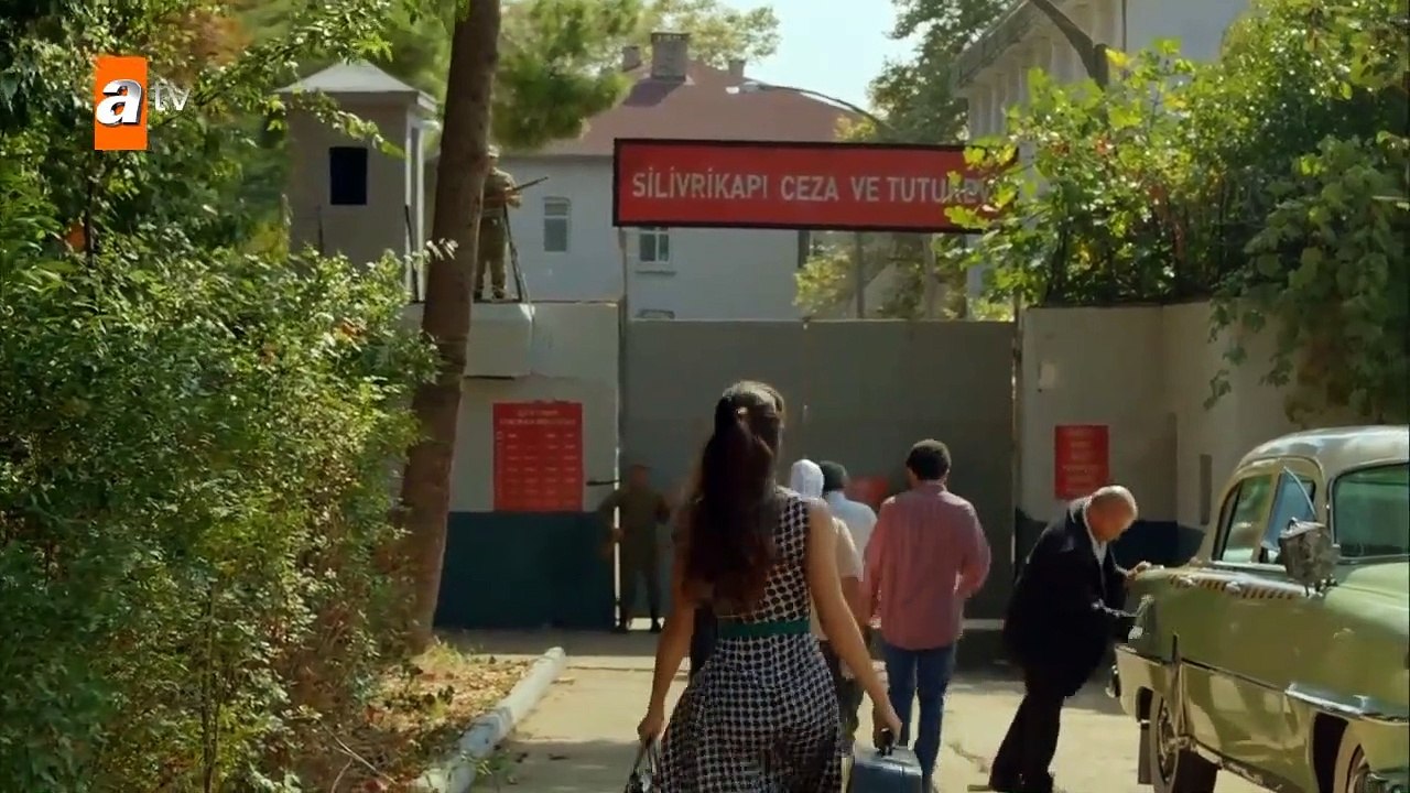 Bir Zamanlar Çukurova capítulo 5 subtítulos español-parte-01